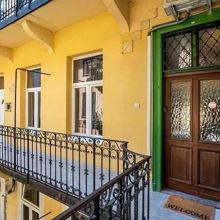 Apartman Mexicopo With Garage