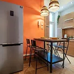 Apartman Mexicopo With Garage